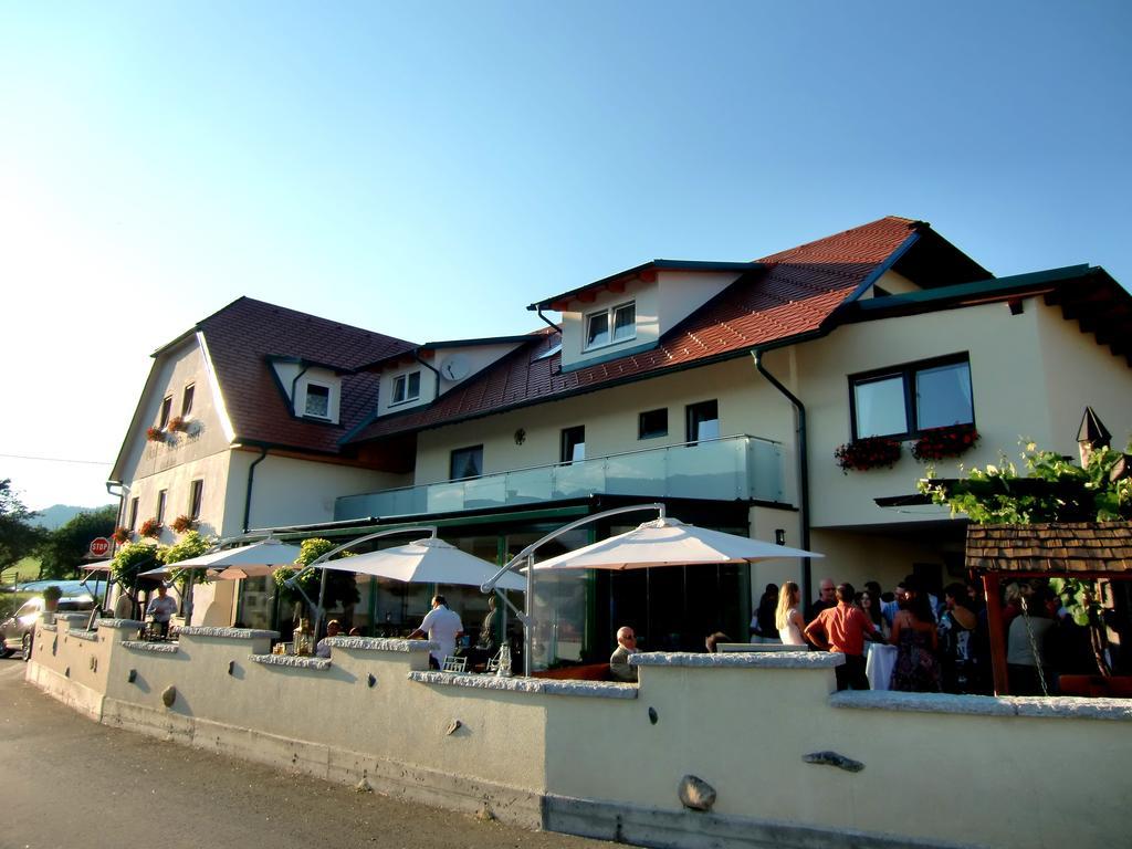 Gasthof Knappenwirt Mariahof Exteriör bild