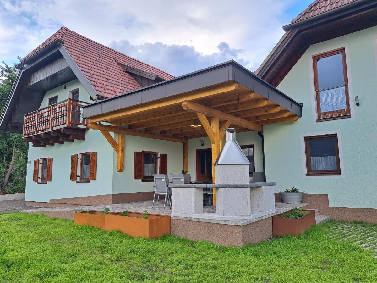 Gasthof Knappenwirt Mariahof Exteriör bild