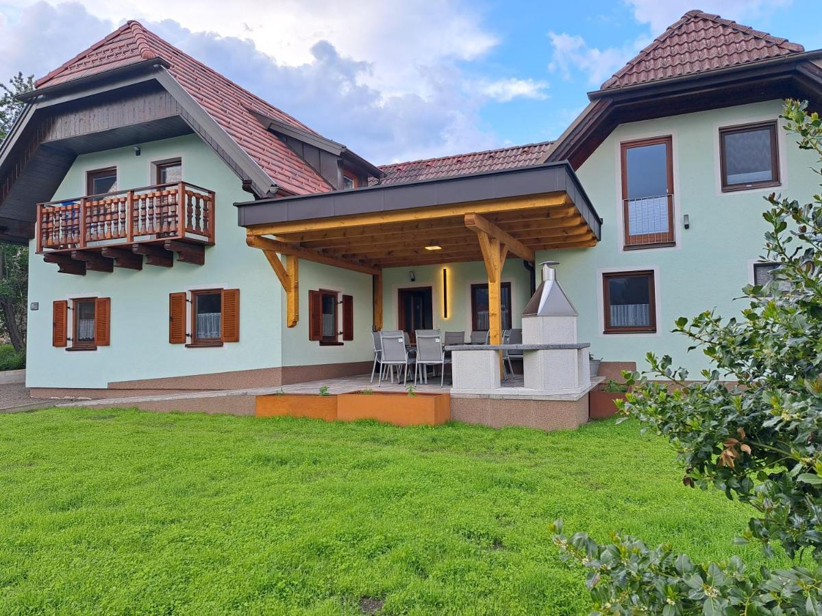Gasthof Knappenwirt Mariahof Exteriör bild