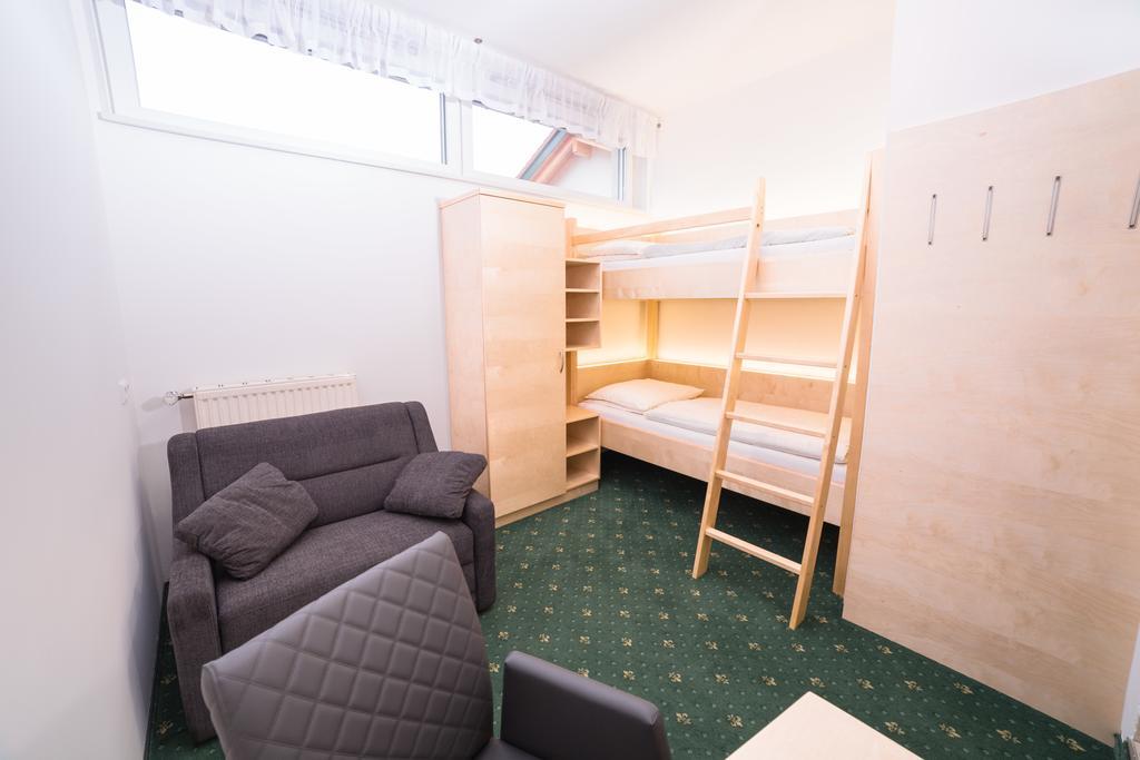 Gasthof Knappenwirt Mariahof Exteriör bild